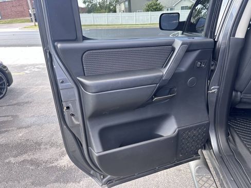 Used 2014 Nissan Titan SV w/ SV Value Truck Package AWD/4WD image 16