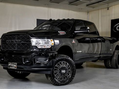 Used 2022 RAM 3500 Tradesman AWD/4WD image 5