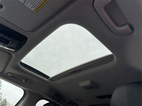 Certified 2025 Kia Carnival SX w/ SX Dark Edition Package image 22