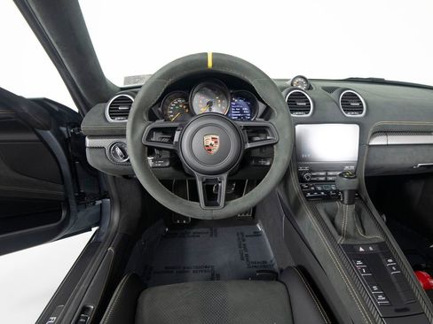 Certified 2025 Porsche 718 Boxster Spyder RS RWD image 17