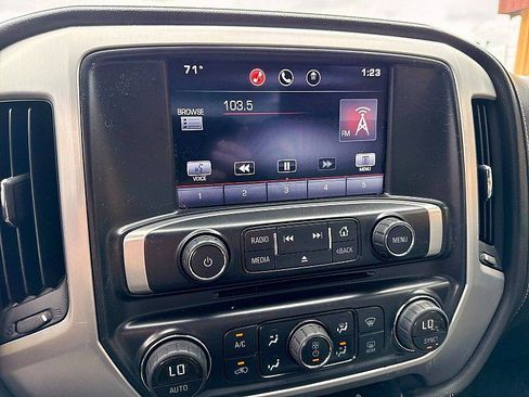 Used 2015 GMC Sierra 1500 SLE w/ SLE Value Package AWD/4WD image 8