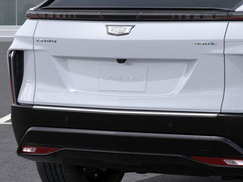 New 2026 Cadillac Lyriq Luxury w/ LPO, Floor Liner Package RWD image 43