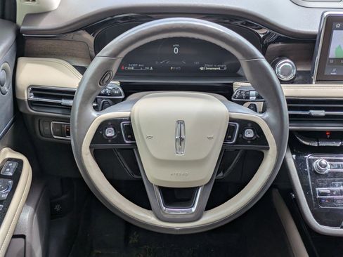 Used 2022 Lincoln Corsair Reserve w/ Luxury Package image 19