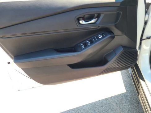 Used 2025 Honda Accord Sport image 16