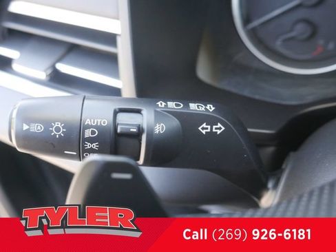 Used 2024 Mitsubishi Outlander SE AWD/4WD image 24