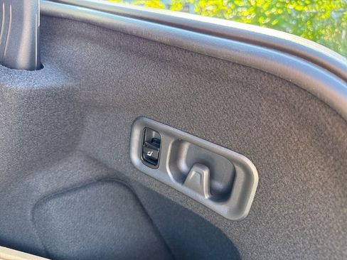 New 2026 Mercedes-Benz E 350 4MATIC Sedan image 28