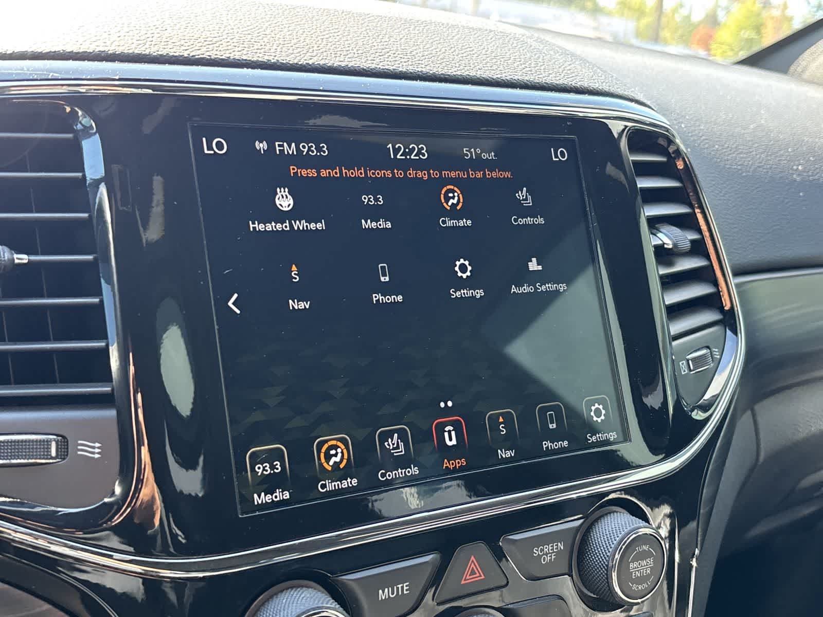 Used 2022 Jeep Grand Cherokee Laredo X AWD/4WD image 19