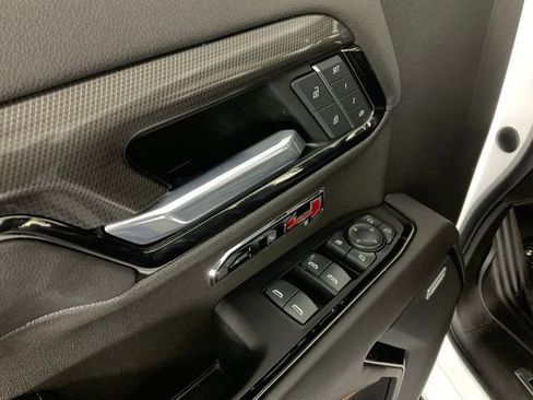 Used 2022 GMC Sierra 1500 AT4 w/ AT4 Premium Package AWD/4WD image 29