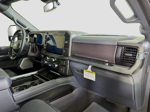 New 2026 Ford F250 Platinum w/ Tremor Off-Road Package AWD/4WD image 31