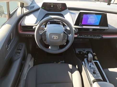 New 2026 Toyota Prius Plug-In Hybrid FWD image 11
