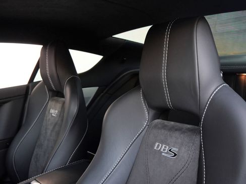 Used 2009 Aston Martin DBS Coupe RWD image 5