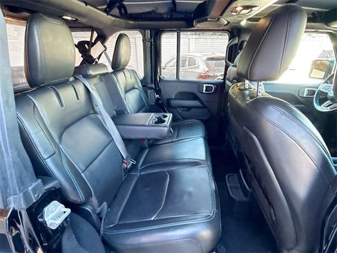 Used 2022 Jeep Wrangler Unlimited Rubicon 4xe image 31