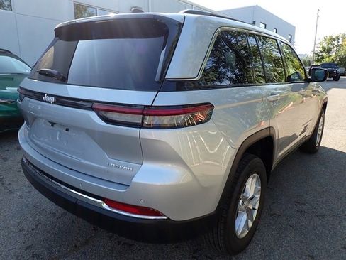 New 2025 Jeep Grand Cherokee Laredo X image 7