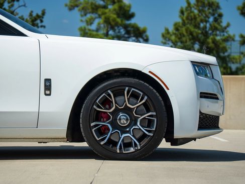 Used 2022 Rolls-Royce Ghost Black Badge AWD/4WD image 17