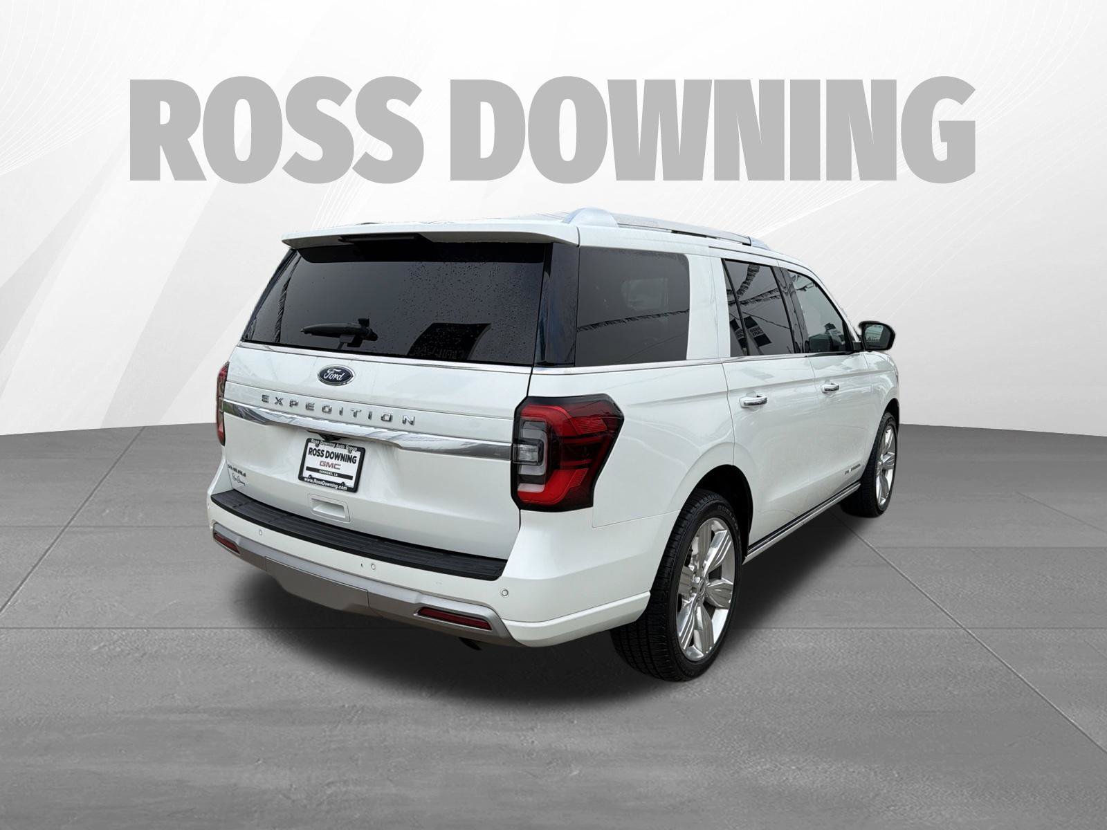 Used 2023 Ford Expedition Platinum RWD image 4