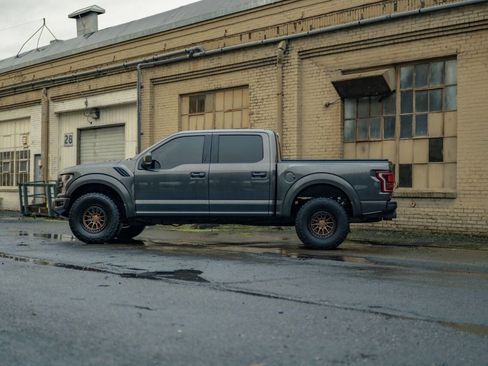 Used 2017 Ford F150 Raptor w/ Equipment Group 802A Luxury image 14