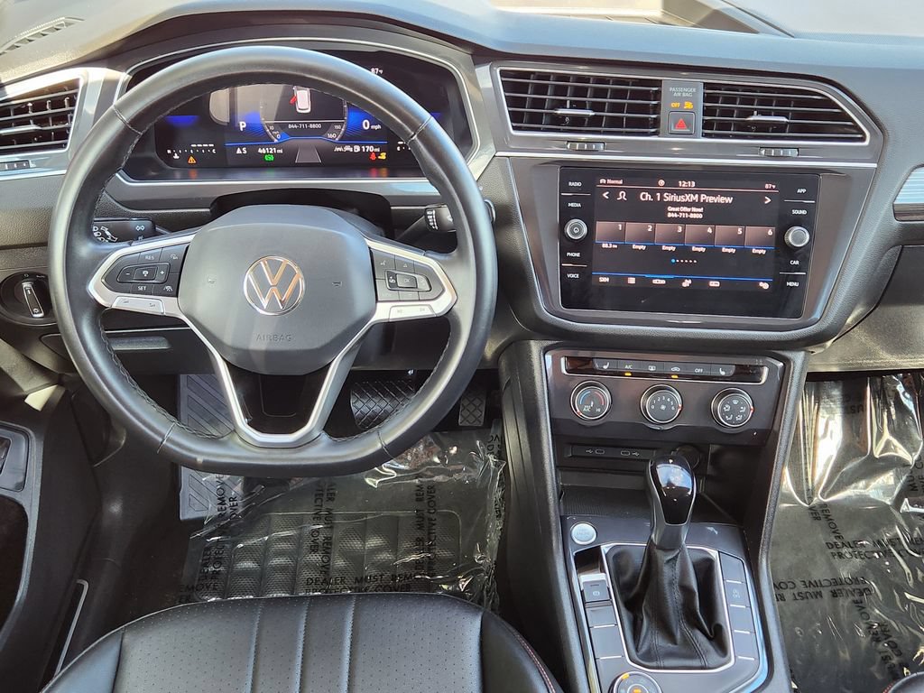 Used 2024 Volkswagen Tiguan Wolfsburg Edition AWD/4WD image 3