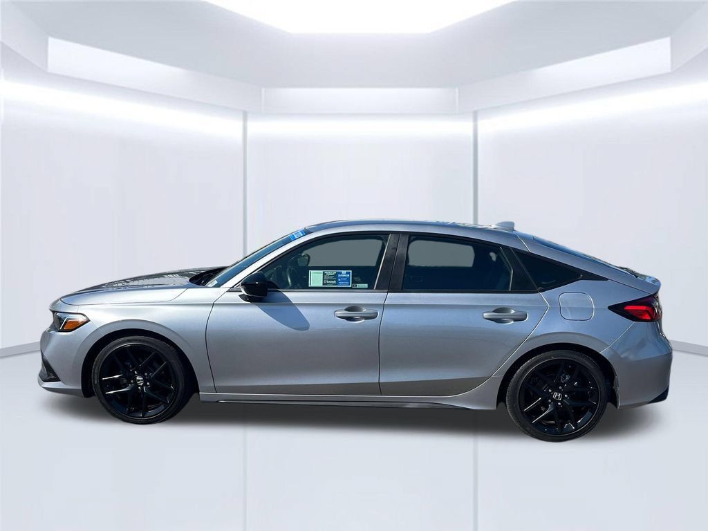 Used 2023 Honda Civic Sport image 2