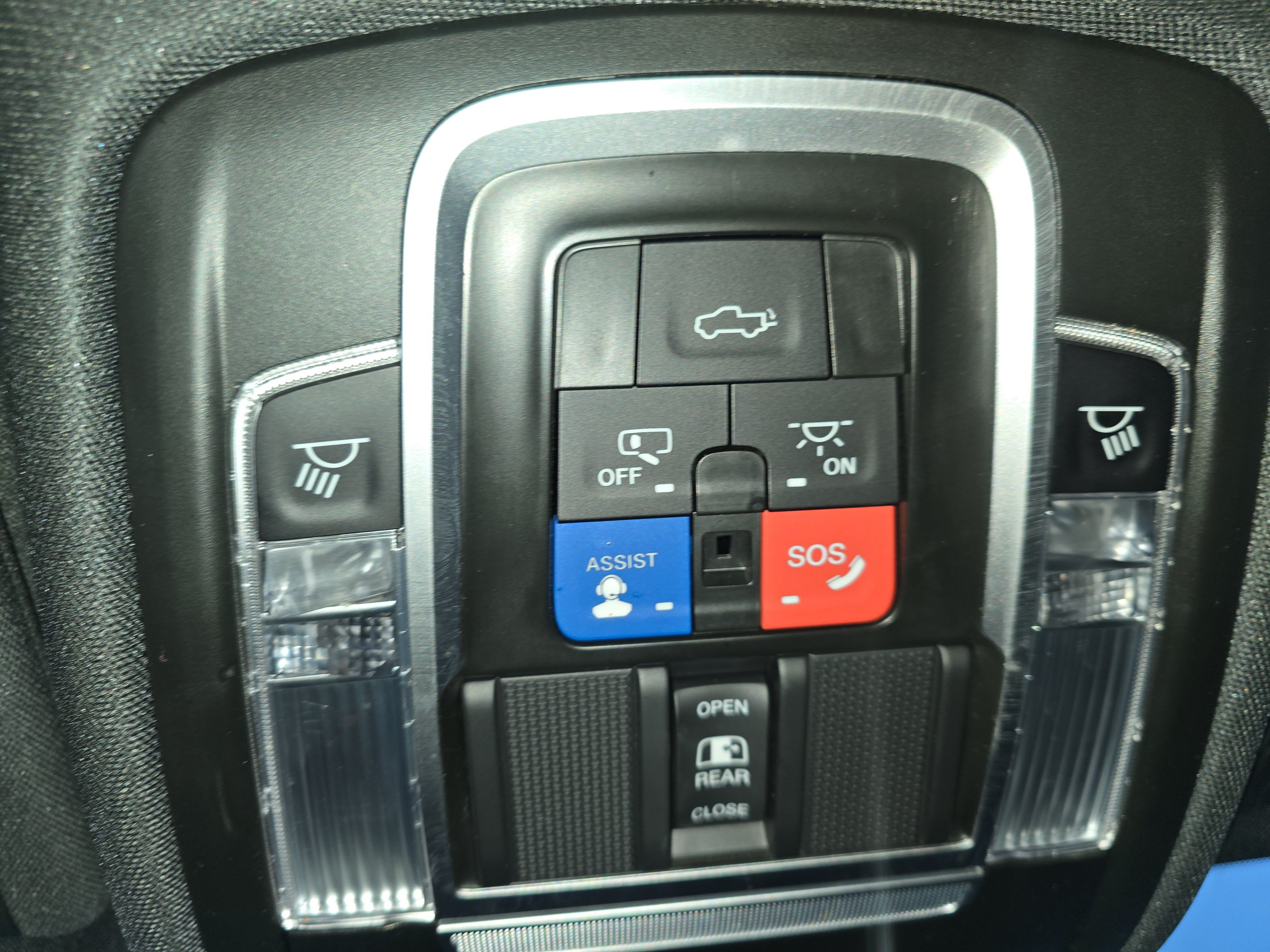 Used 2023 RAM 1500 Laramie AWD/4WD image 37