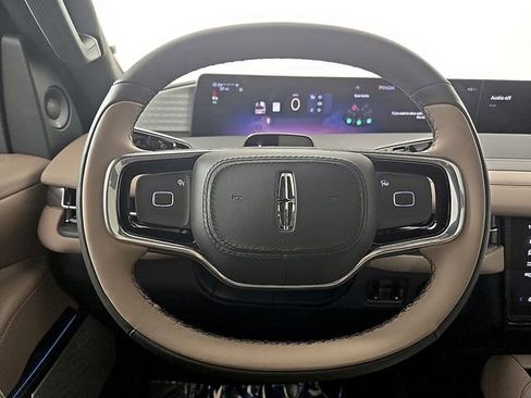 New 2026 Lincoln Navigator Black Label AWD/4WD image 18