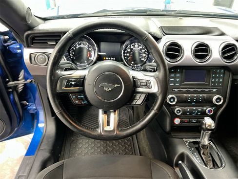 Used 2017 Ford Mustang Coupe image 11