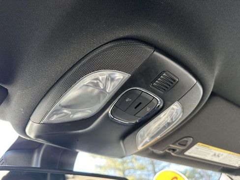 Certified 2023 Jeep Compass Limited image 36