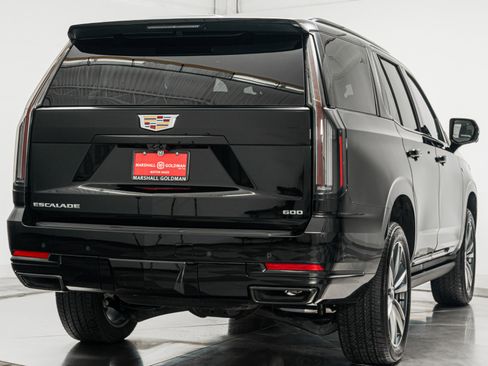 Used 2026 Cadillac Escalade Sport image 9