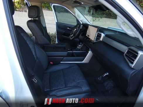 Used 2024 Toyota Tundra Limited AWD/4WD image 27