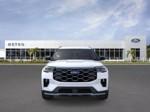 New 2026 Ford Explorer Platinum image 6