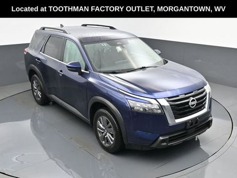 Used 2025 Nissan Pathfinder SV AWD/4WD image 21