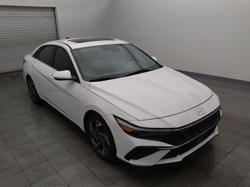 Used 2024 Hyundai Elantra SEL w/ Convenience Package FWD image 13