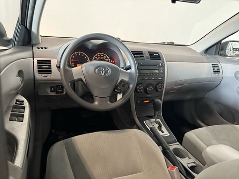 Used 2010 Toyota Corolla LE image 13