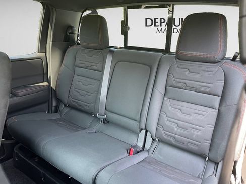 Used 2025 Nissan Frontier PRO-4X AWD/4WD image 12