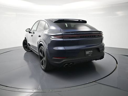 Used 2025 Porsche Cayenne Coupe AWD/4WD image 41