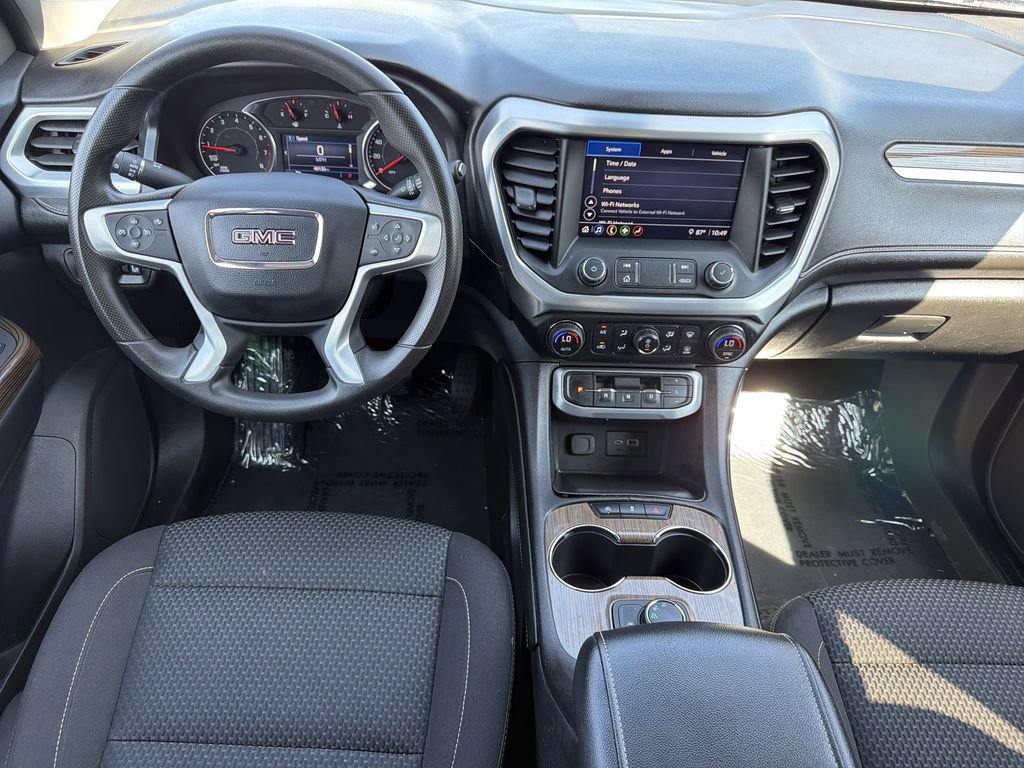 Used 2023 GMC Acadia SLE FWD image 2