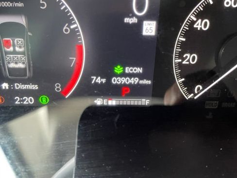 Used 2024 Honda CR-V LX image 17