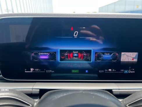 Certified 2025 Mercedes-Benz GLE 450e 4MATIC image 34