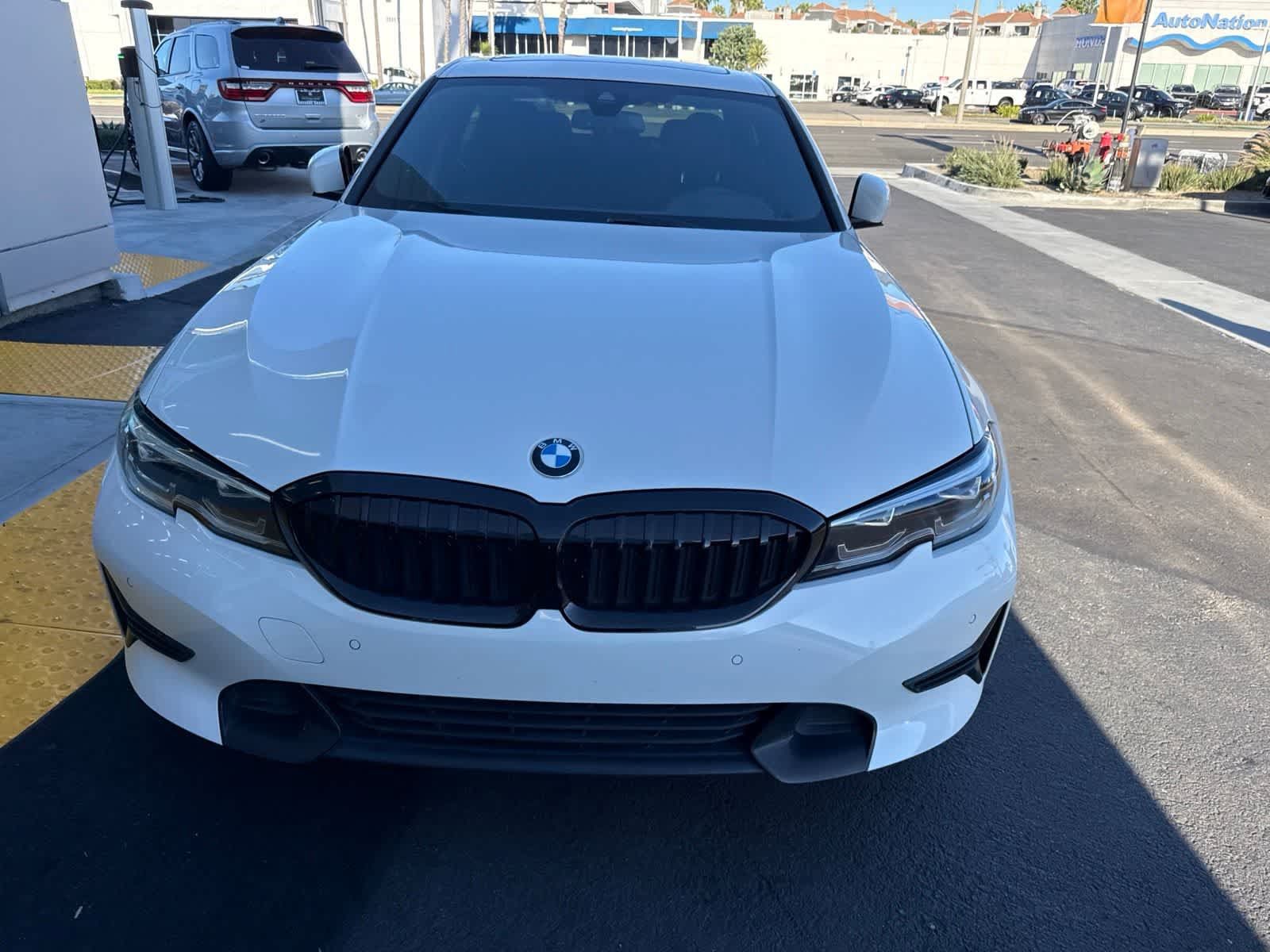 Used 2019 BMW 330i Sedan w/ Convenience Package RWD image 3