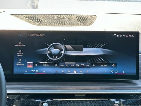 Used 2024 BMW X7 xDrive40i w/ M Sport Package image 4