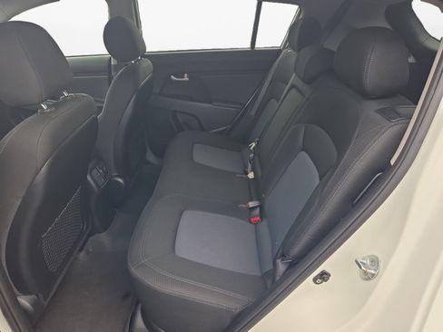 Used 2016 Kia Sportage LX FWD image 16