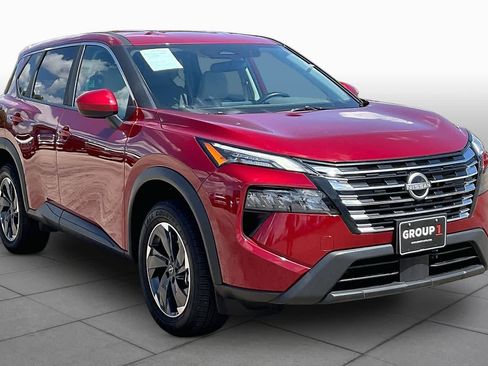 Used 2025 Nissan Rogue SV FWD image 3