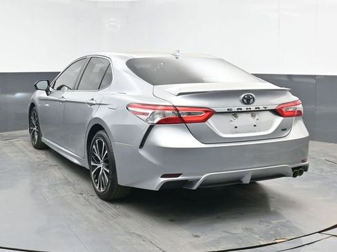 Used 2020 Toyota Camry SE FWD image 7