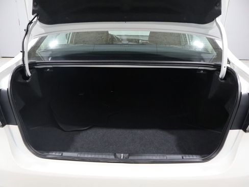 Used 2025 Subaru Legacy Premium image 19