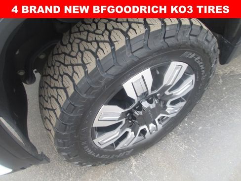 Used 2024 GMC Sierra 2500 Denali w/ Denali Reserve Package AWD/4WD image 4