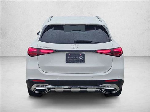 Used 2025 Mercedes-Benz GLC 300 image 6