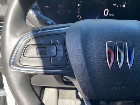 Used 2025 Buick Envista Avenir image 5