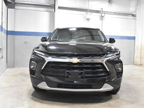 Used 2025 Chevrolet Blazer LT AWD/4WD image 29