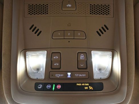 Used 2024 Cadillac XT6 Sport w/ Platinum Package image 38