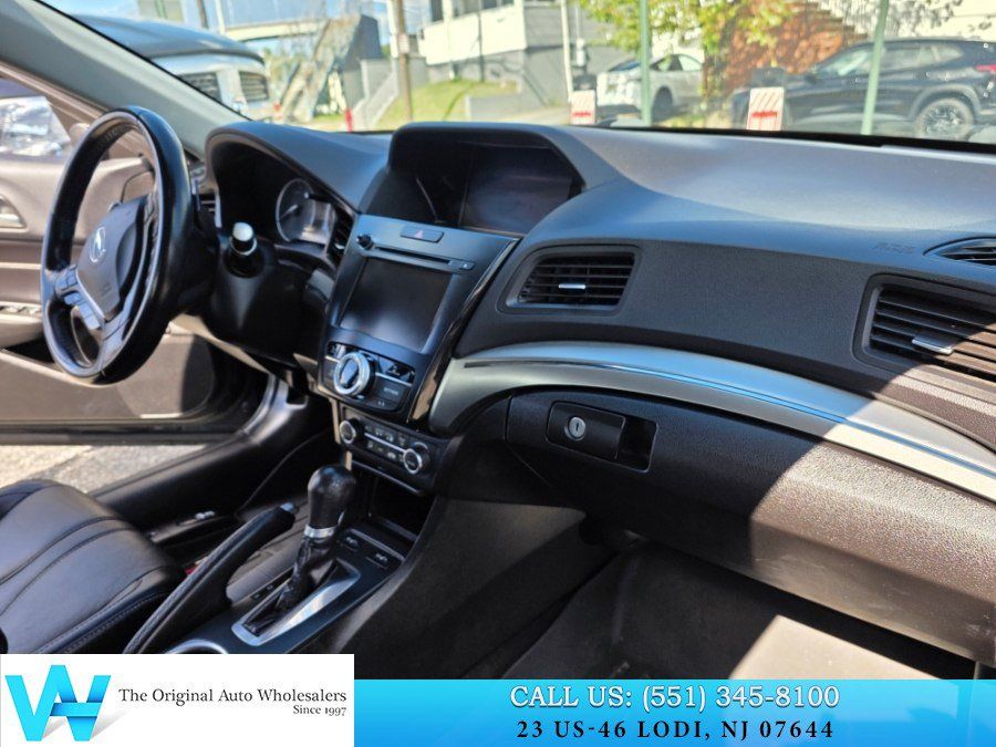 Used 2021 Acura ILX w/ Premium Package FWD image 16