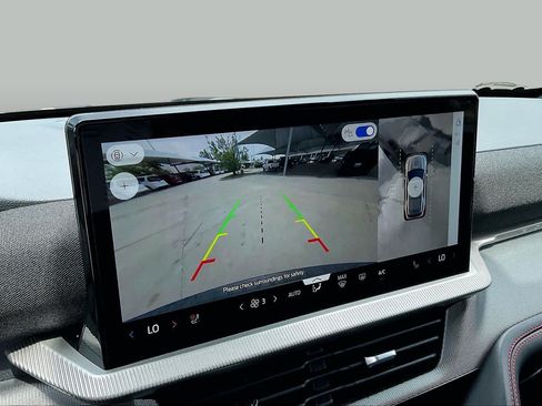 Used 2025 Ford Explorer ST-Line w/ ST-Line Street Pack AWD/4WD image 50
